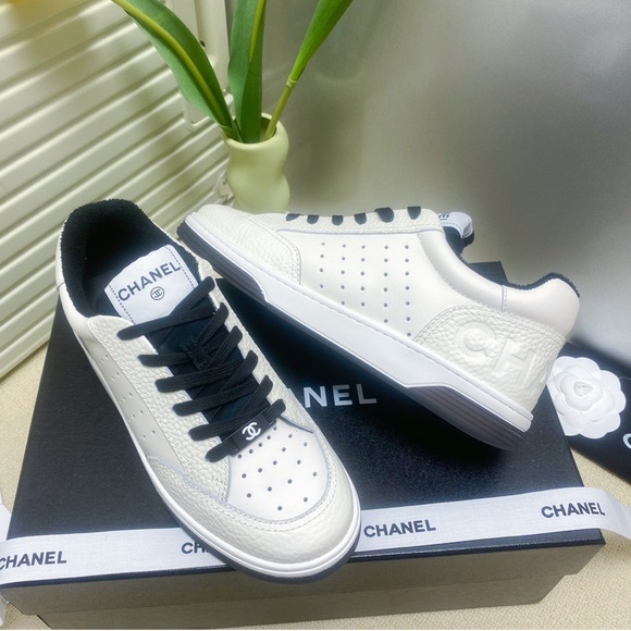 CHANEL Men's Black and White Sneakers - Picture 2 of 4